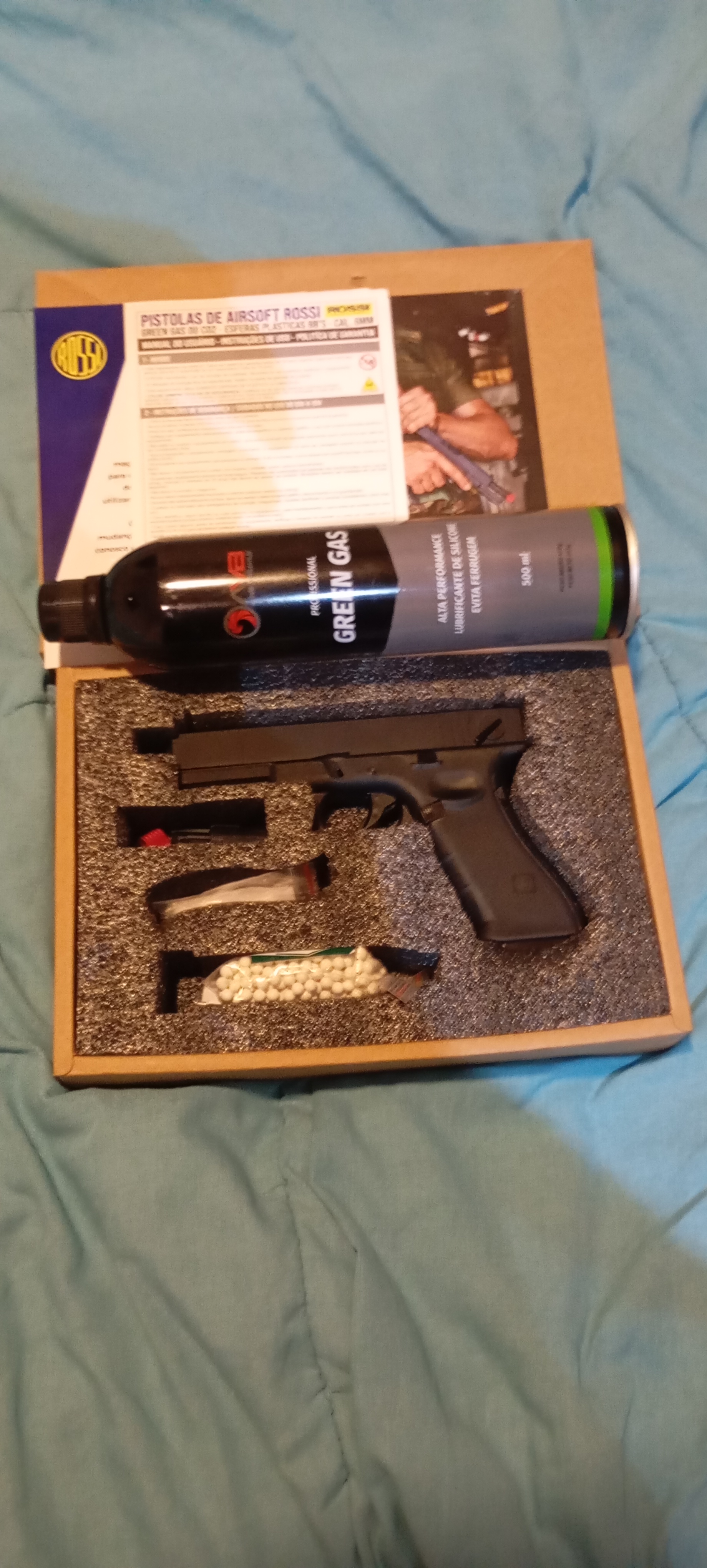 Pistola de Airsoft Green Gás - R18 Blowback.